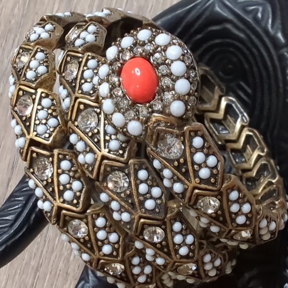 Vintage Gold and White Wrap Bracelet - Picture 4 of 11